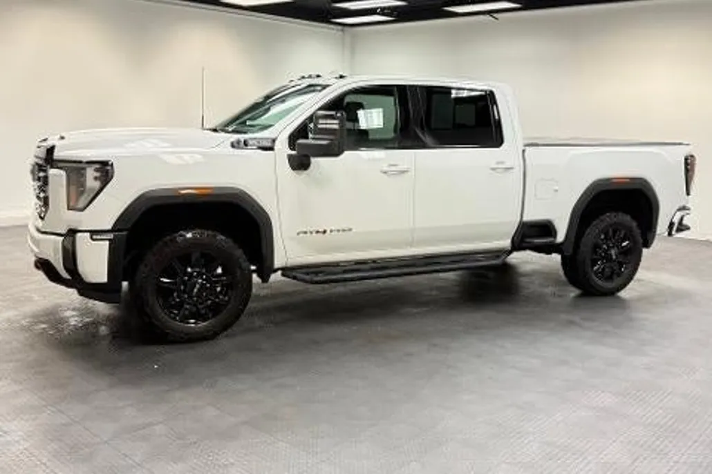 2024 Gmc Sierra 2500 HD AT4 photo 1