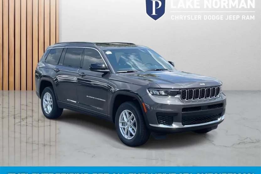 2025 Jeep Grand Cherokee Laredo photo 1