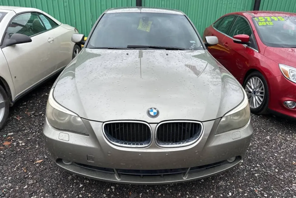 2004 Bmw 525i 5-Series photo 1