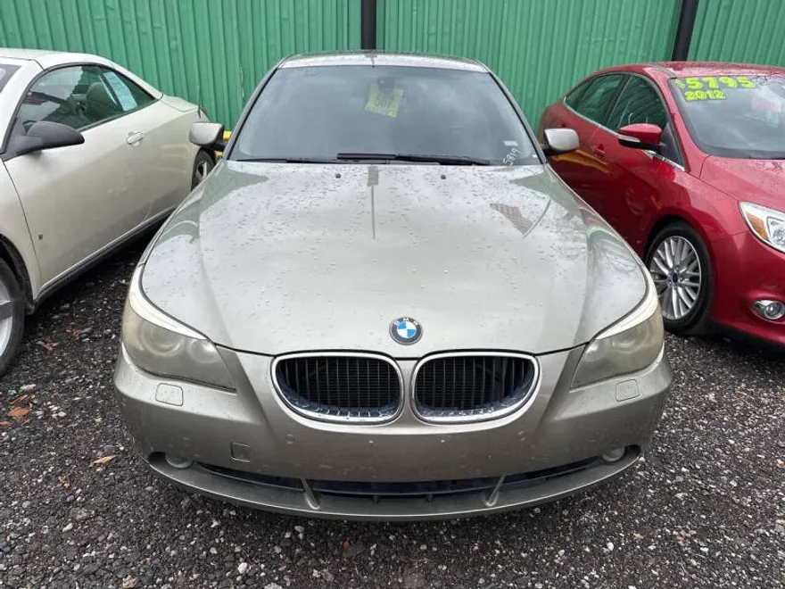 2004 Bmw 525i 5-Series photo 1