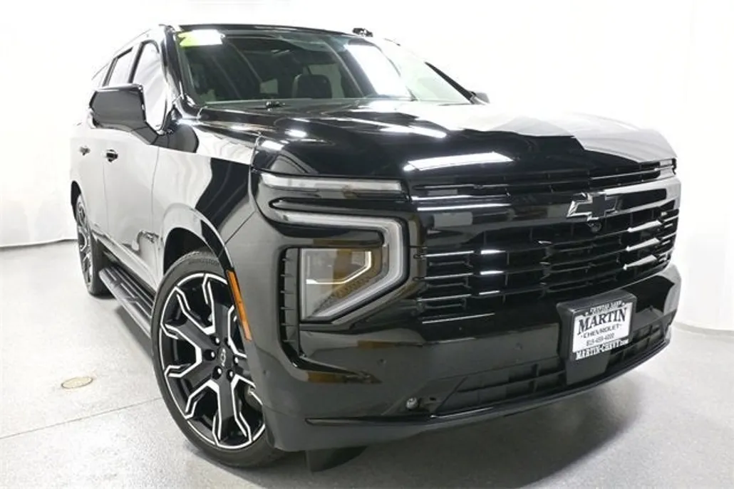2025 Chevrolet Tahoe RST photo 1