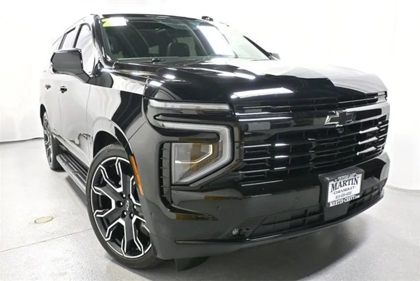 2025 Chevrolet Tahoe RST photo 1