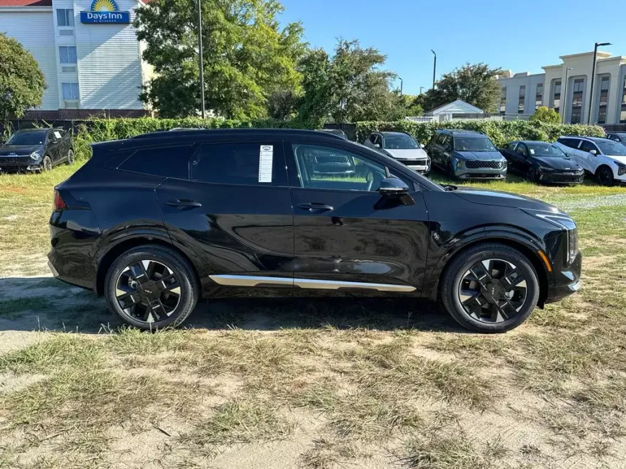 2026 Kia Sportage photo 1