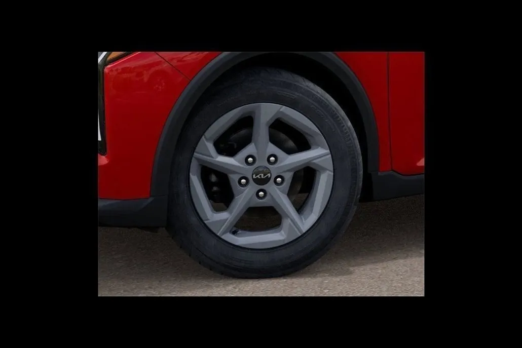 2025 Kia K4 LXS photo 1