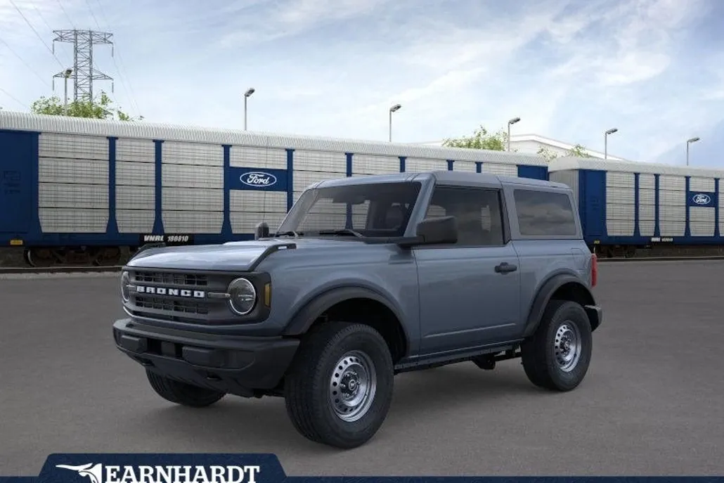 2025 Ford Bronco Base photo 1
