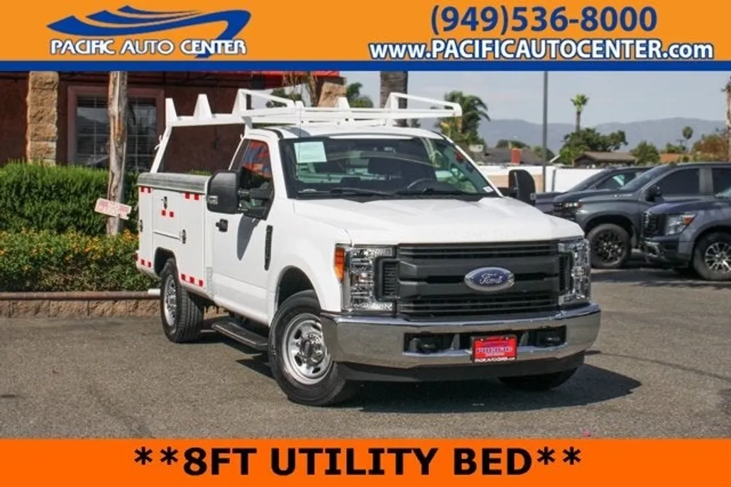 2017 Ford F-350 XL photo 1