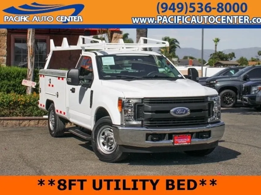 2017 Ford F-350 XL photo 1