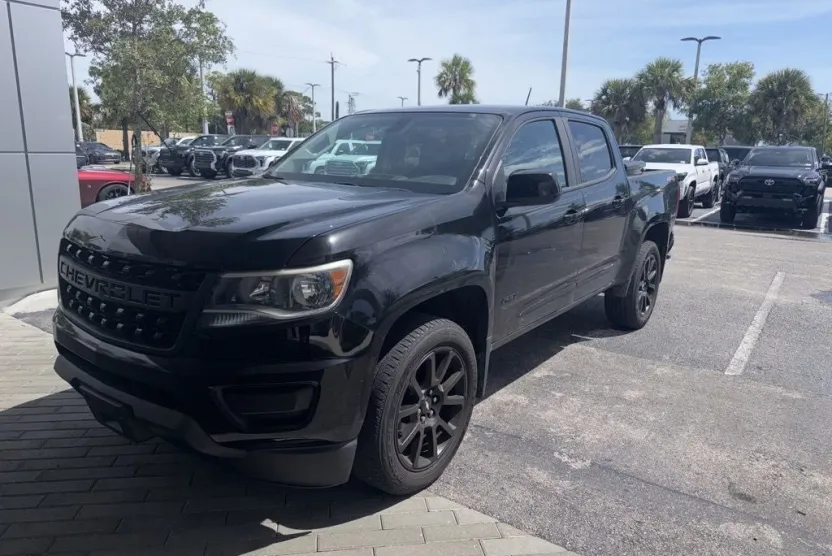 2020 Chevrolet Colorado LT photo 1