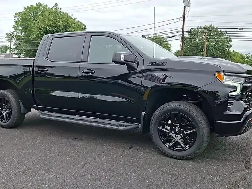 2025 Chevrolet Silverado 1500 LT Trail Boss photo 1