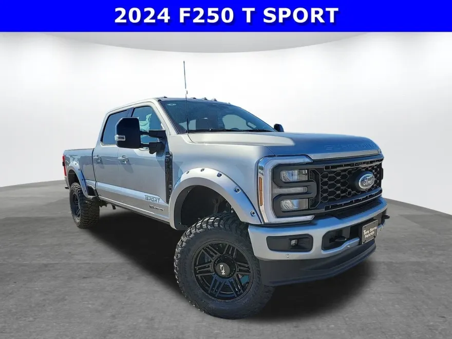 2024 Ford F-250 Lariat photo 1
