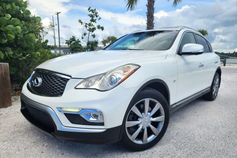 2016 Infiniti QX50 photo 1