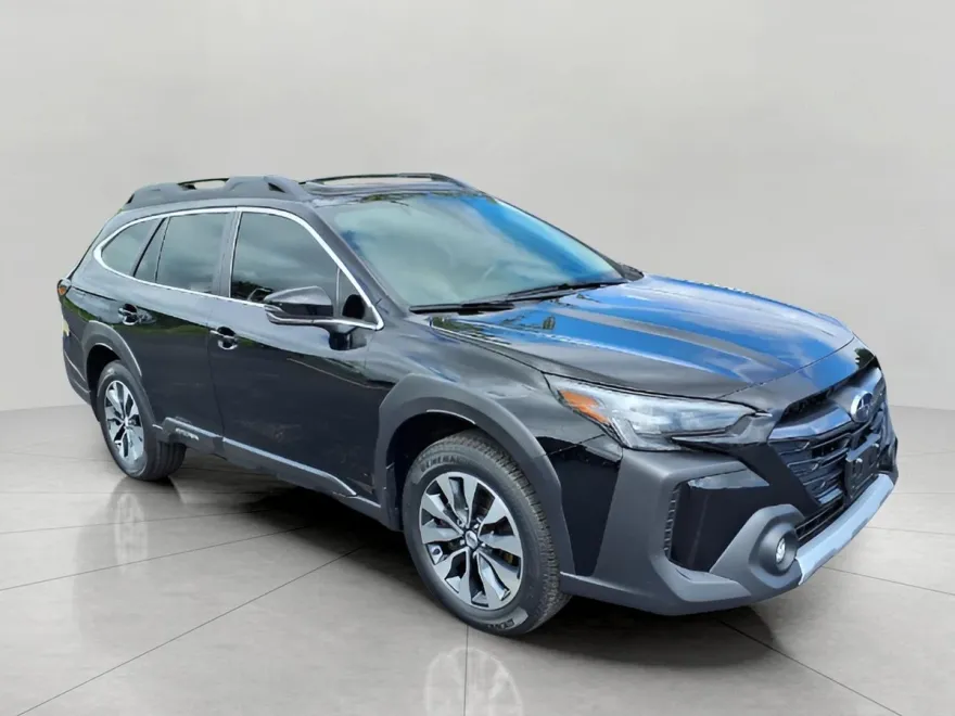 2023 Subaru Outback Limited XT photo 1