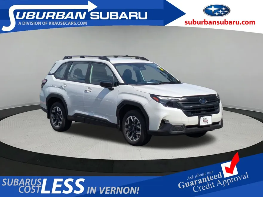 2025 Subaru Forester Base photo 1