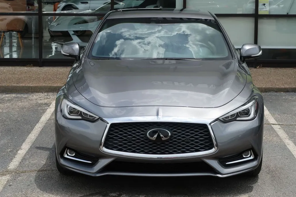 2021 Infiniti Q60 Luxe Coupe photo 1