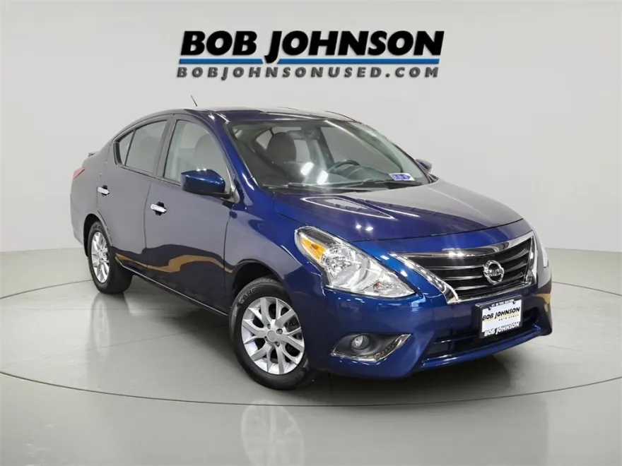 2019 Nissan Versa 1.6 SV photo 1