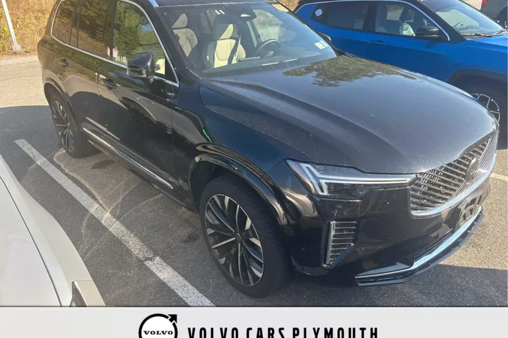 2025 Volvo XC90 Plus photo 1