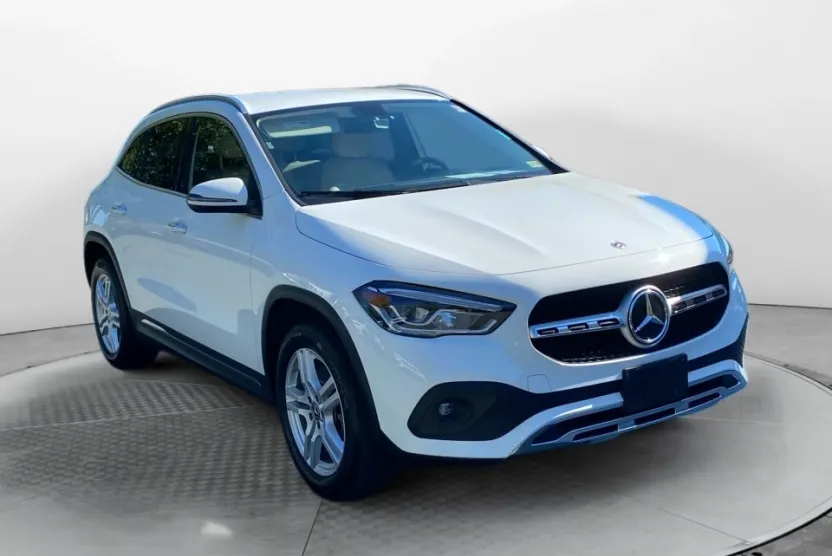 2023 Mercedes Benz GLA 250 4MATIC photo 1