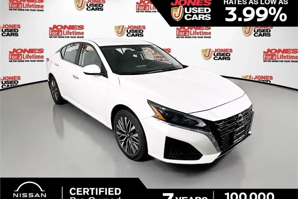 2023 Nissan Altima 2.5 SV photo 1