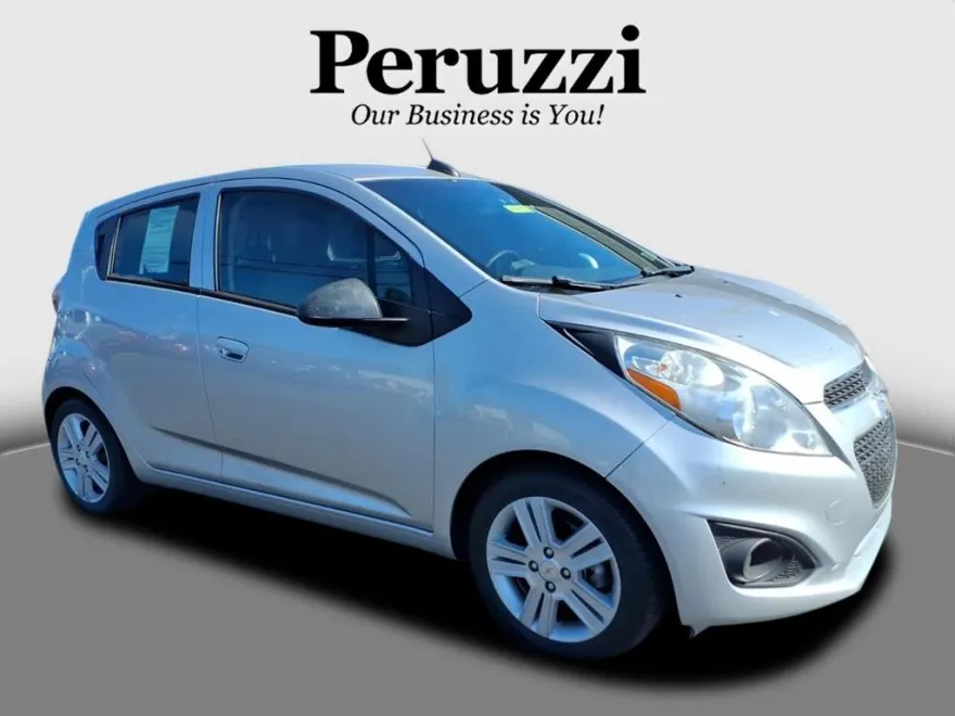 2015 Chevrolet Spark 1LT photo 1