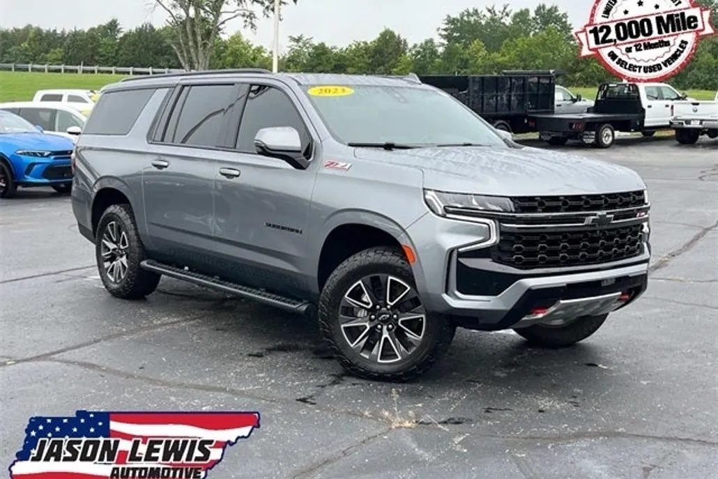2022 Chevrolet Suburban Z71 photo 1