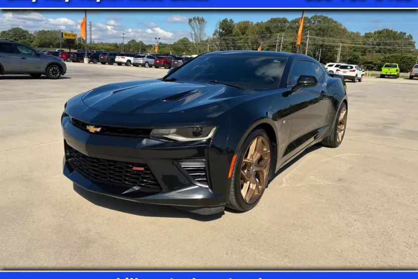2016 Chevrolet Camaro SS photo 1