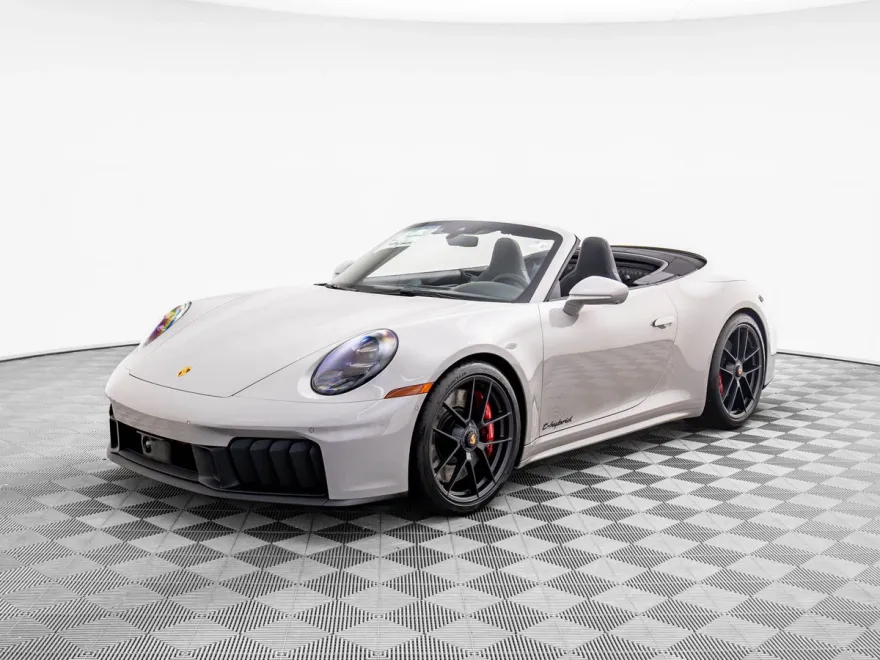2026 Porsche 911 GTS photo 1