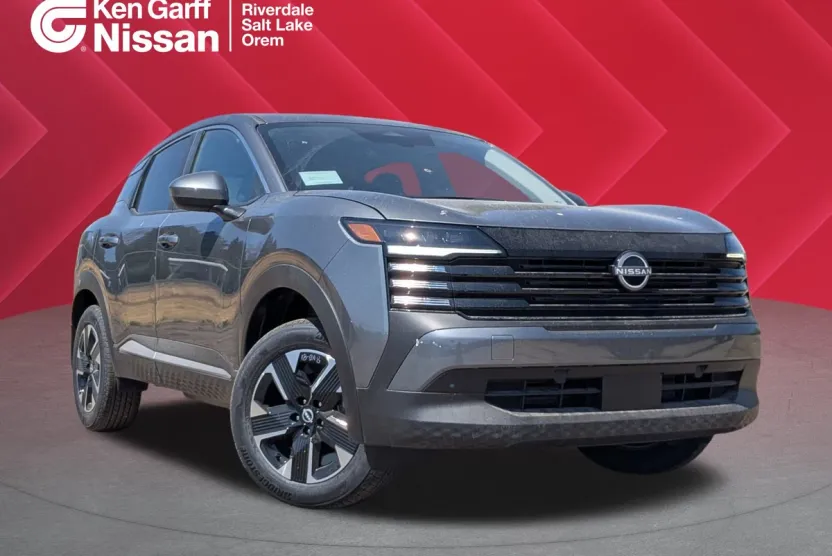 2025 Nissan Kicks SV photo 1