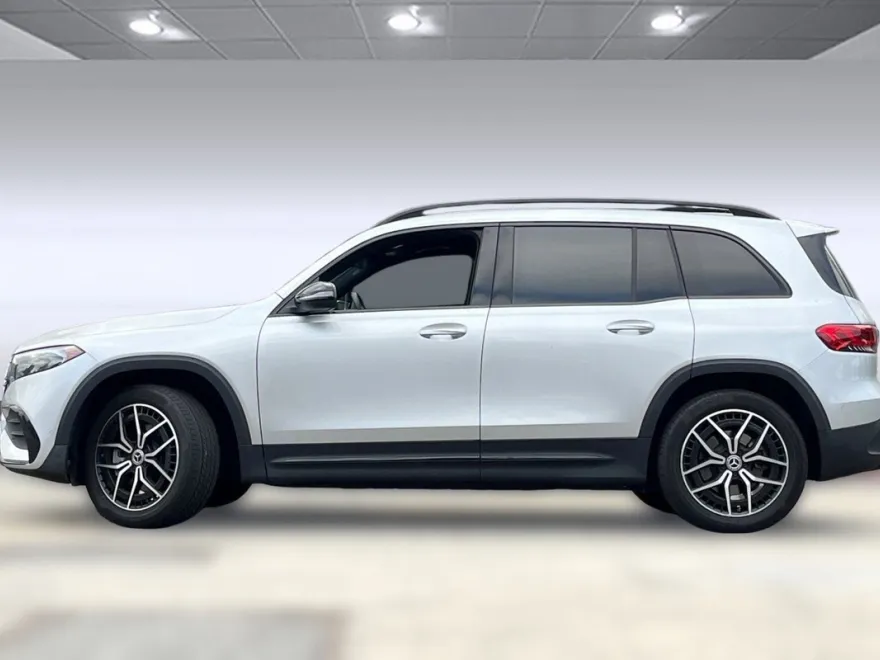 2023 Mercedes Benz EQB 300 4MATIC photo 1