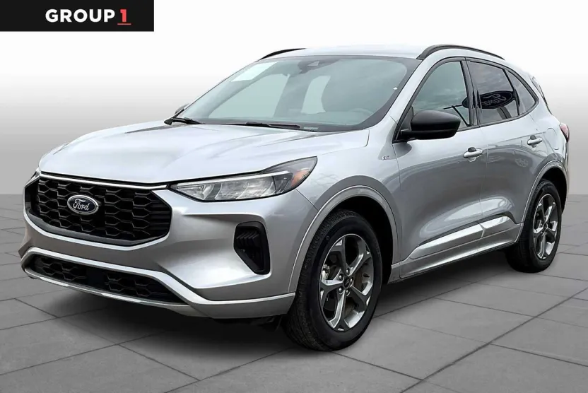 2024 Ford Escape ST-Line photo 1
