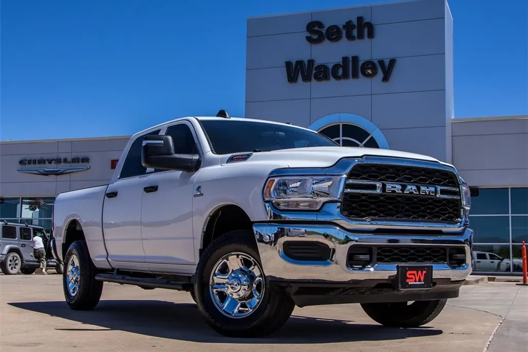 2024 Ram 3500 Tradesman photo 1