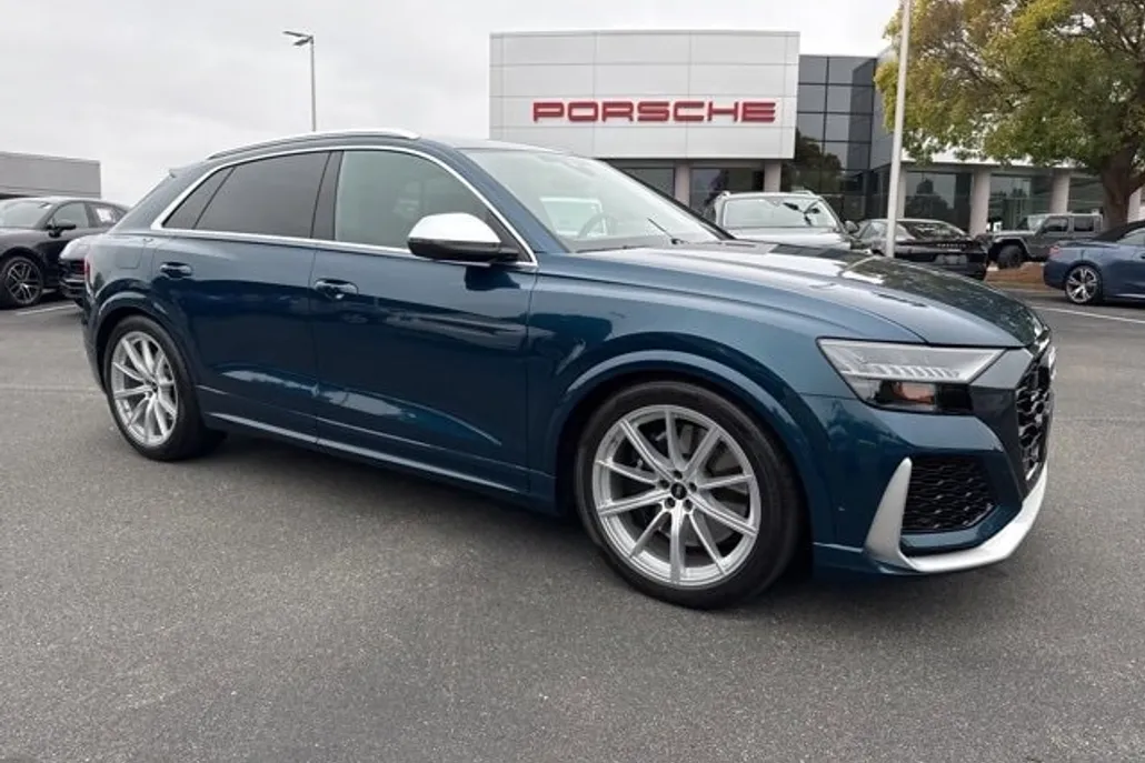 2022 Audi RS Q8 photo 1