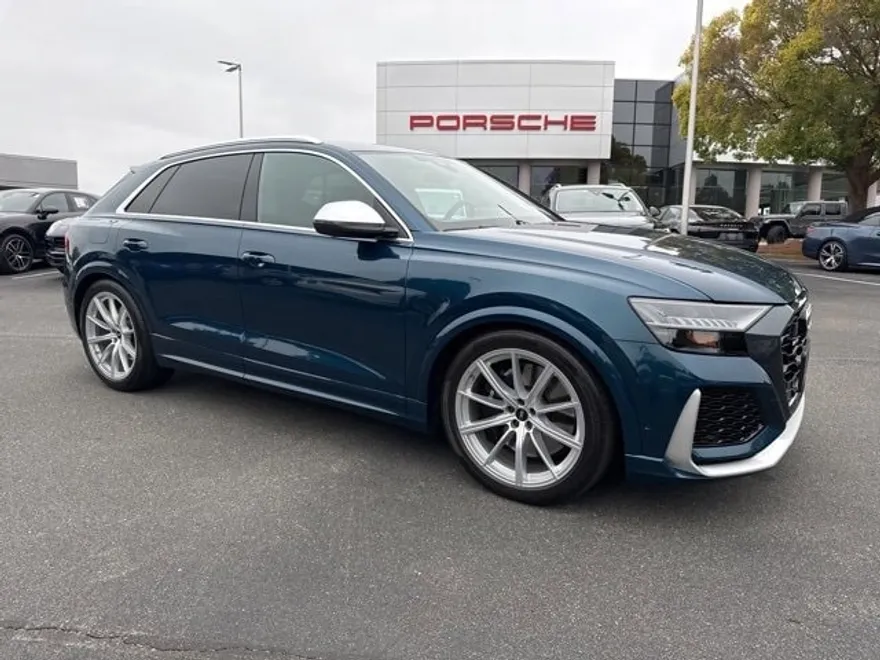 2022 Audi RS Q8 photo 1
