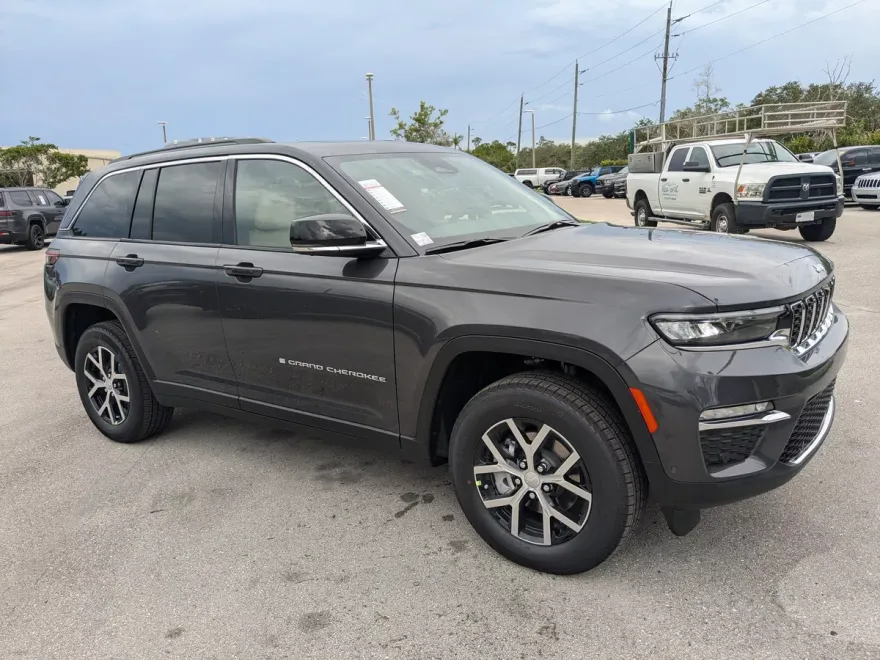 2025 Jeep Grand Cherokee Limited photo 1