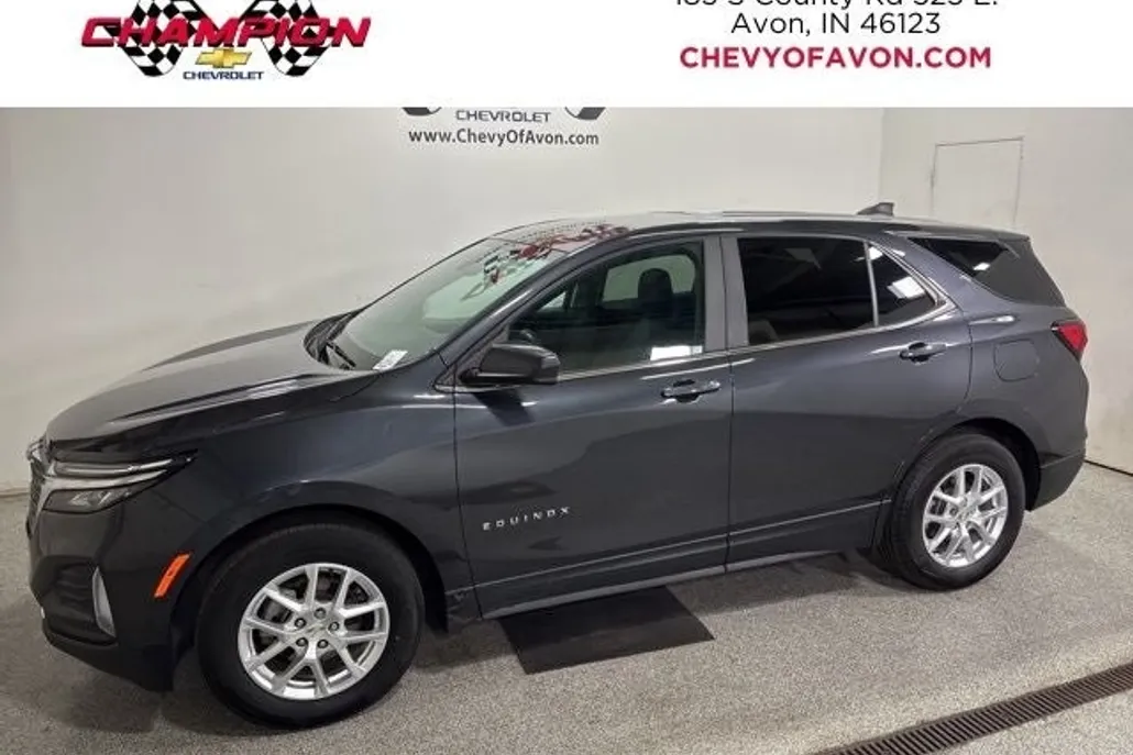 2022 Chevrolet Equinox LT photo 1