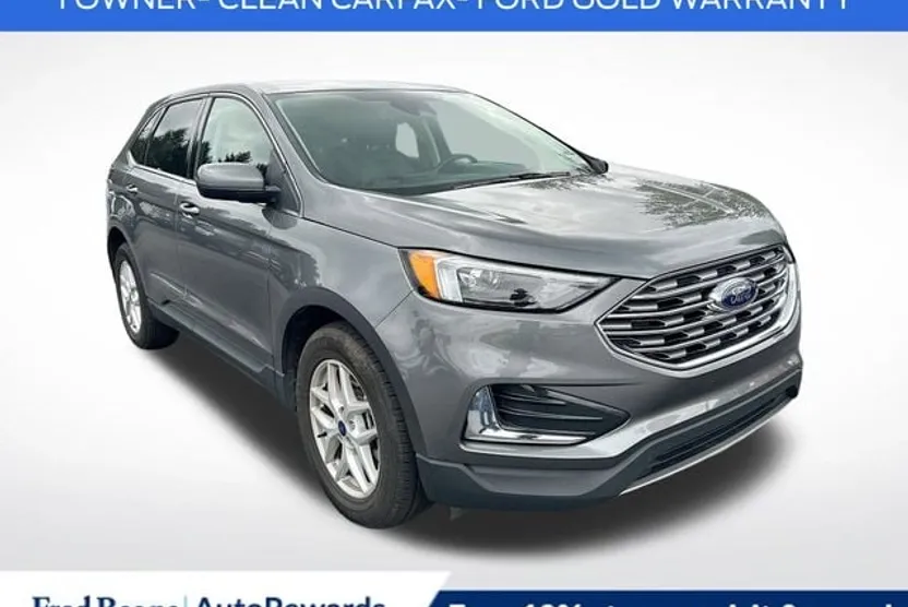 2022 Ford Edge SEL photo 1