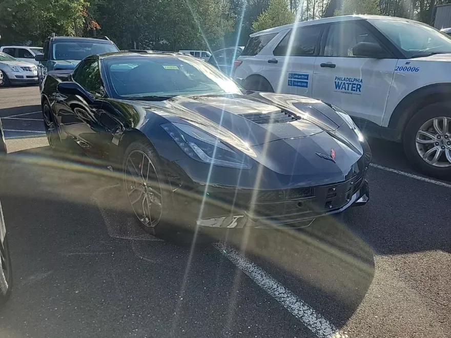 2016 Chevrolet Corvette Stingray Coupe Z51 2LT photo 2