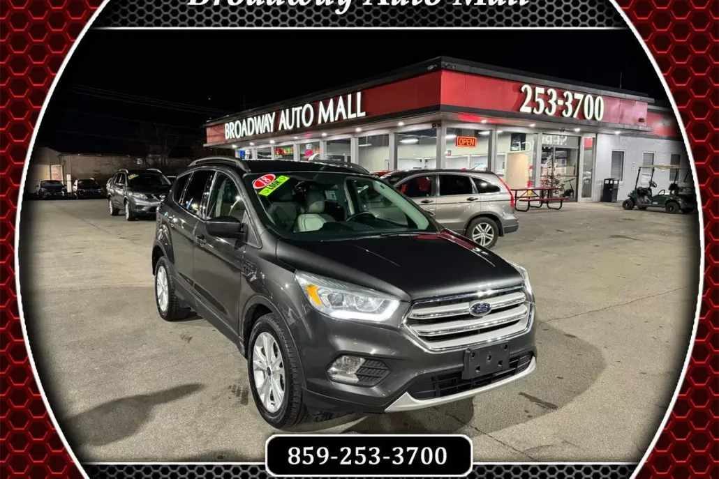 2018 Ford Escape SEL photo 1