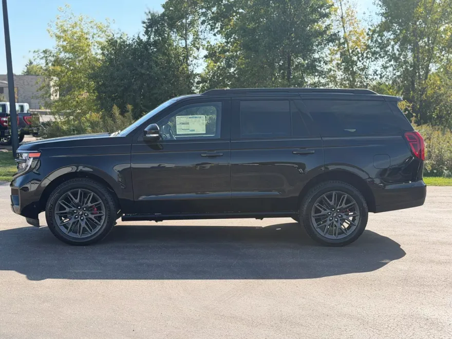 2025 Ford Expedition Platinum photo 1