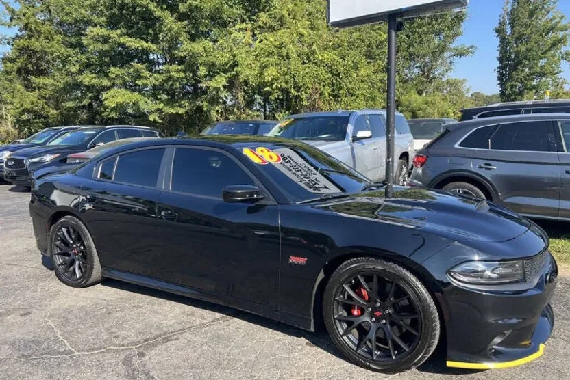 2018 Dodge Charger R/T Scat Pack photo 1