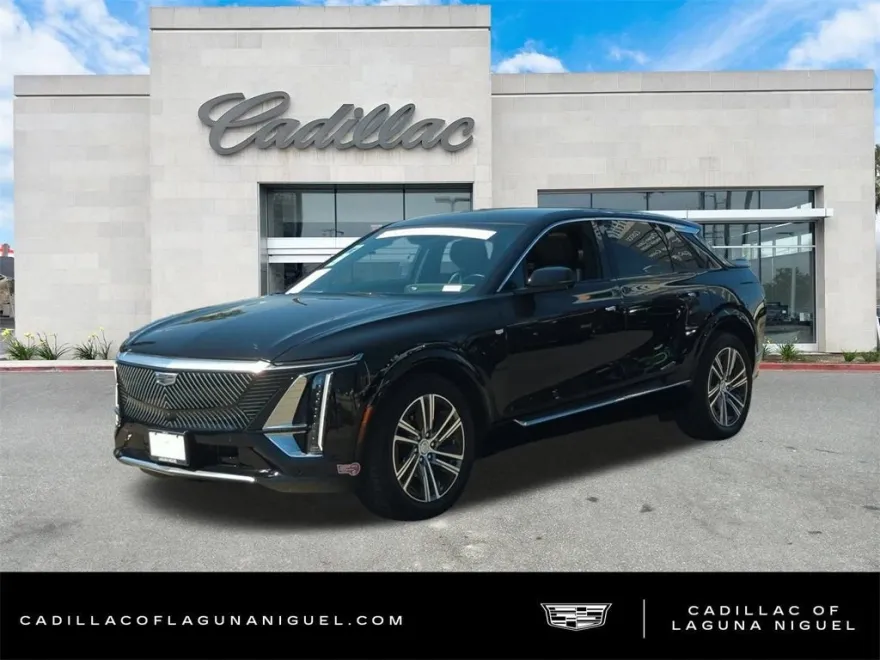 2024 Cadillac Lyriq Luxury photo 1