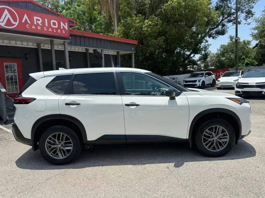 2021 Nissan Rogue S photo 1