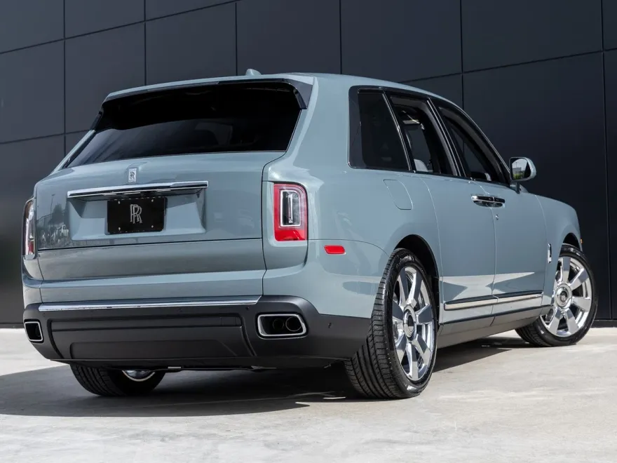 2024 Rolls Royce Cullinan RR photo 1
