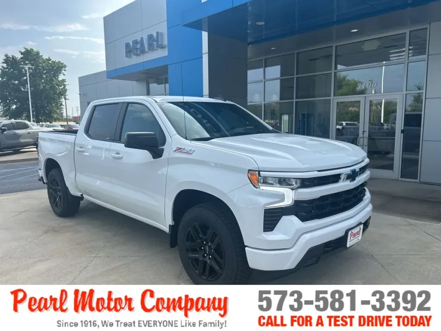 2025 Chevrolet Silverado 1500 RST photo 1