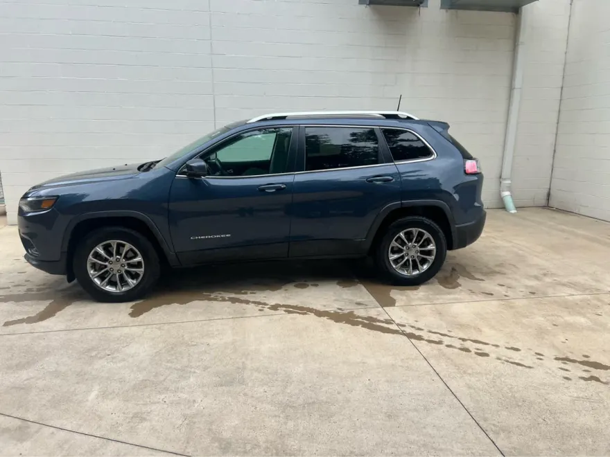 2020 Jeep Cherokee Latitude photo 1