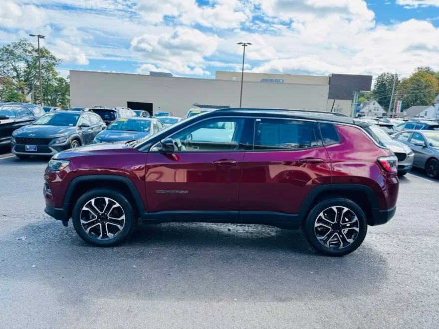 2022 Jeep Compass Limited photo 1
