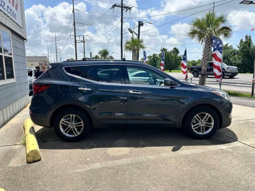 2017 Hyundai Santa Fe Sport photo 1