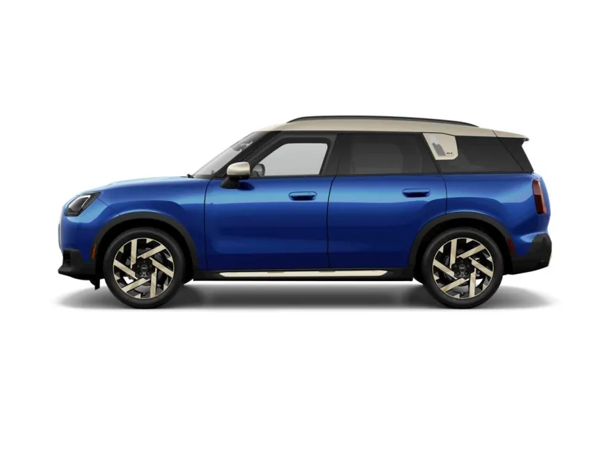 2026 Mini Countryman ALL4 S photo 1