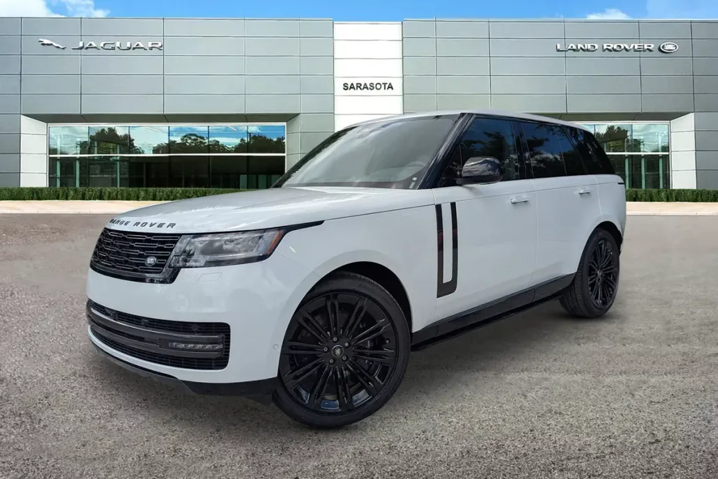 2025 Land Rover Range Rover SE photo 1
