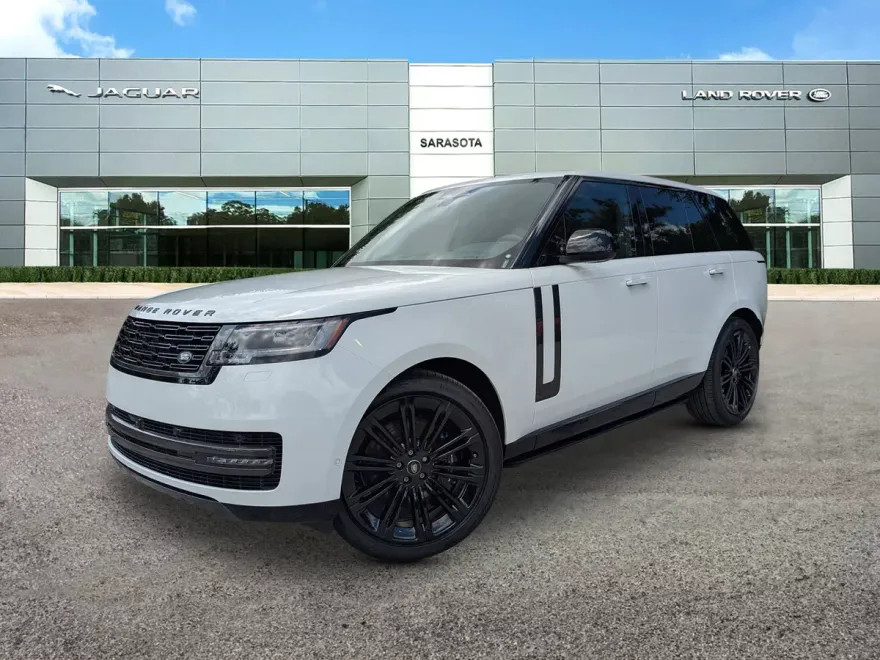 2025 Land Rover Range Rover SE photo 1