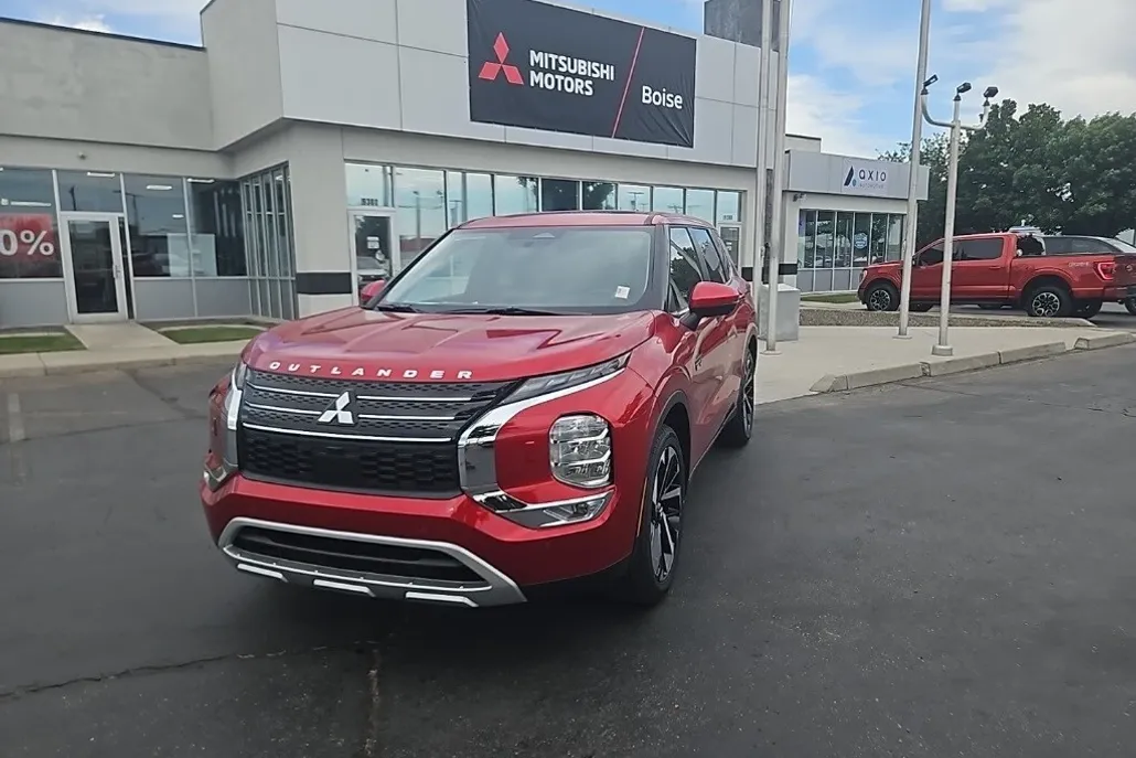 2025 Mitsubishi Outlander PHEV SE photo 1